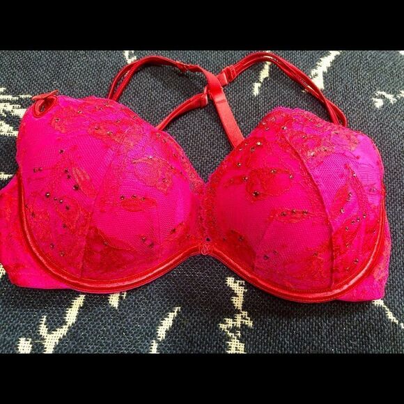 Spectacular bra by Victoria Secret size 34D - Picture 1 of 5